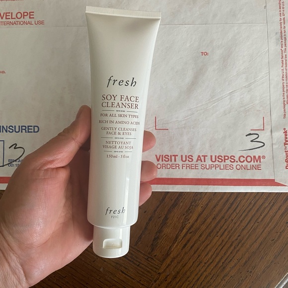 Fresh Soy Face Cleanser 5oz - Made in France - Sealed, No Box - Picture 1 of 5